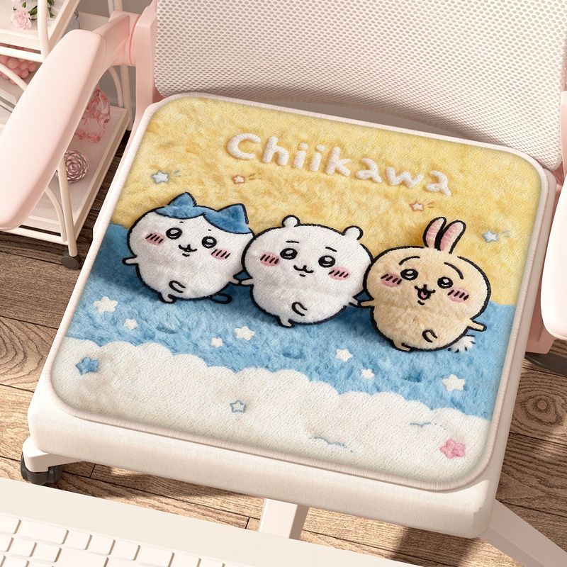 ちいかわの可愛いキャラクターが描かれた、ふわふわで柔らかい座 - Office Chair Cushion のレビューと価格