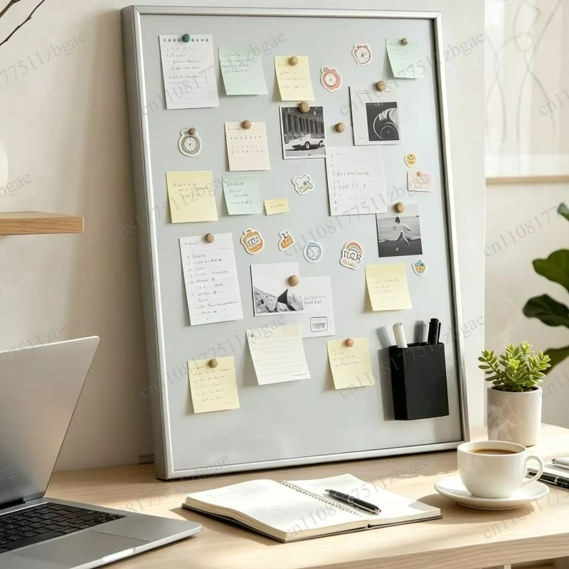 ペンホルダー付きの磁石式ホワイトボード。ミニマルなデザインで - Desk Organizer のレビューと価格